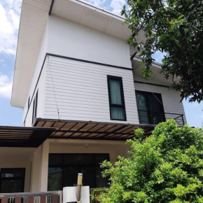 Thai Style Modern House